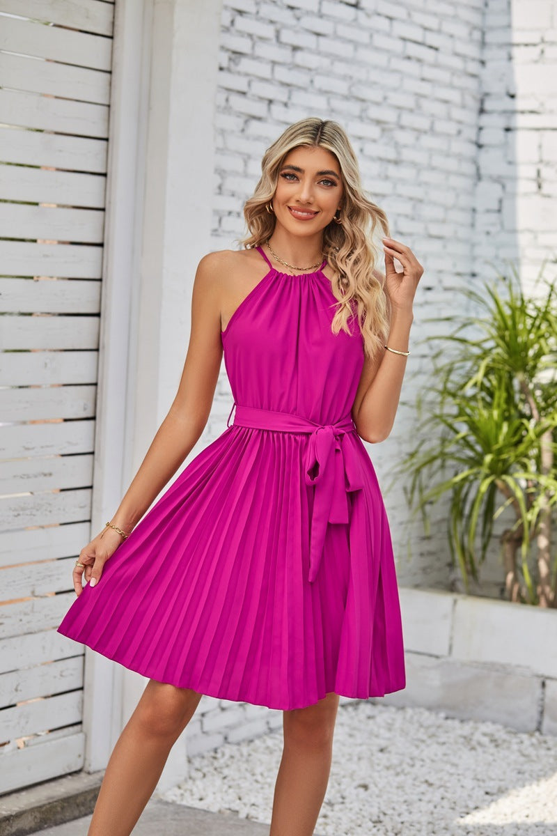 Sommerliches Trägerloses Kleid mit Halterneck – Elegantes Faltenkleid für Strand & Freizeit